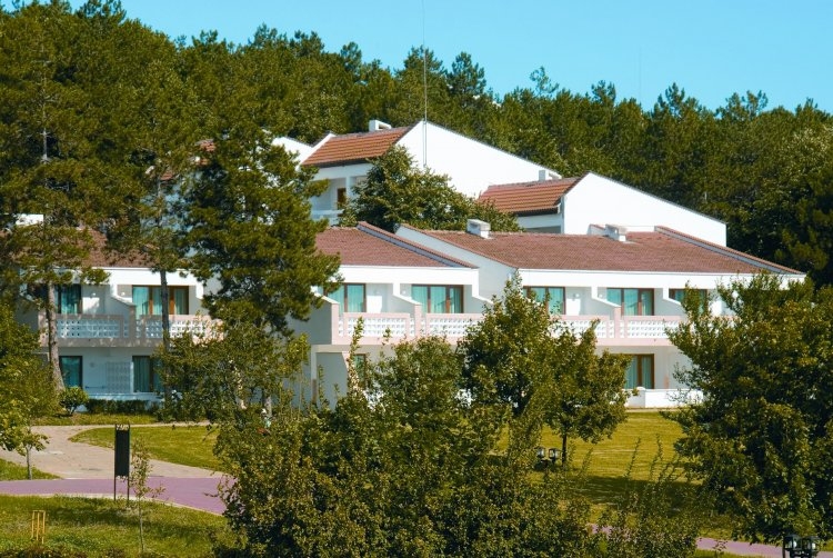 HOTEL HOLIDAY VILLAGE